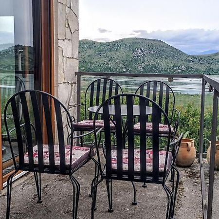 Holiday Home Haustor With Skadar Lake View 波德戈里察 外观 照片