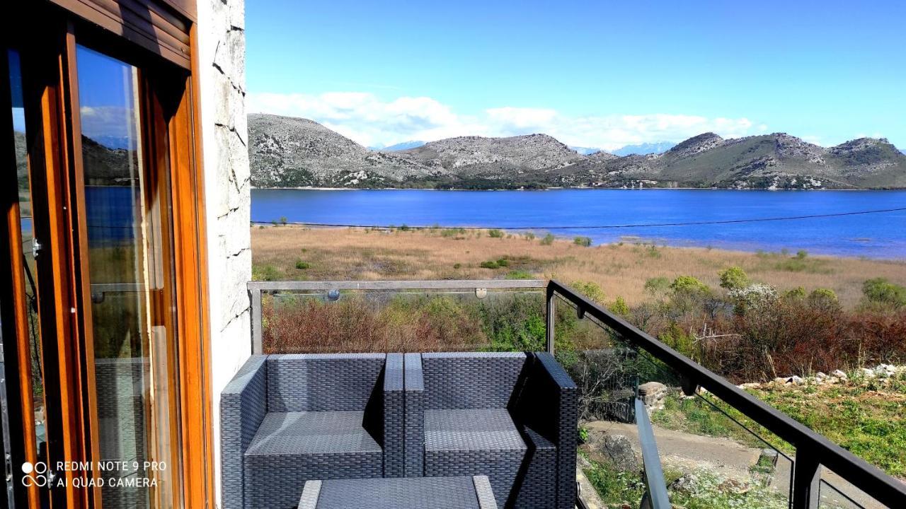 Holiday Home Haustor With Skadar Lake View 波德戈里察 外观 照片