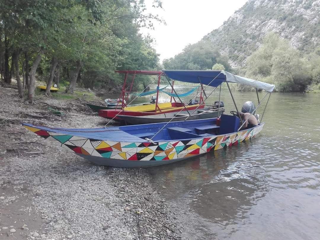 Holiday Home Haustor With Skadar Lake View 波德戈里察 外观 照片