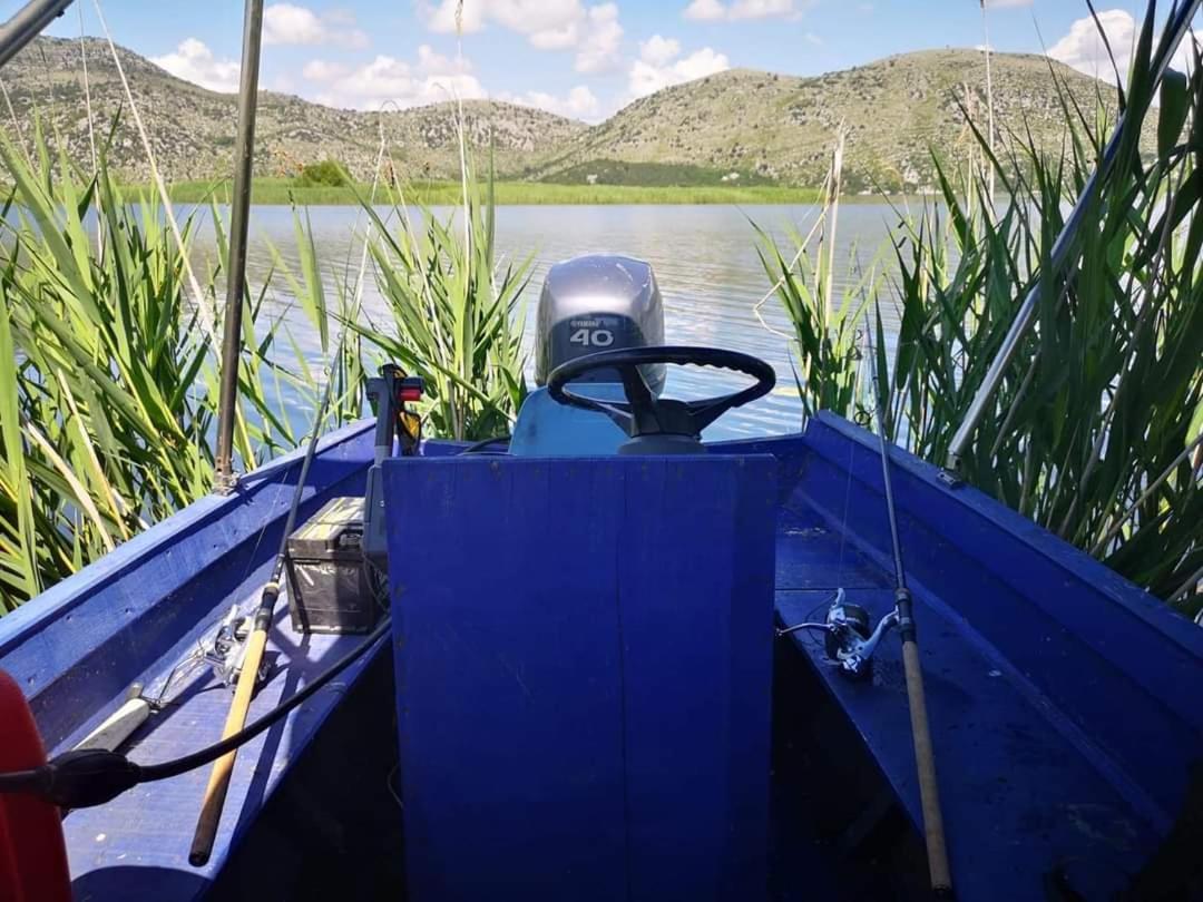 Holiday Home Haustor With Skadar Lake View 波德戈里察 外观 照片