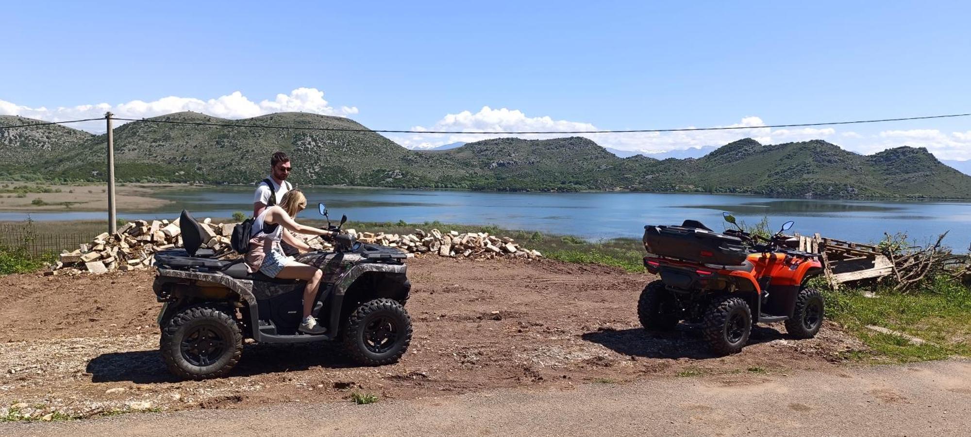 Holiday Home Haustor With Skadar Lake View 波德戈里察 外观 照片
