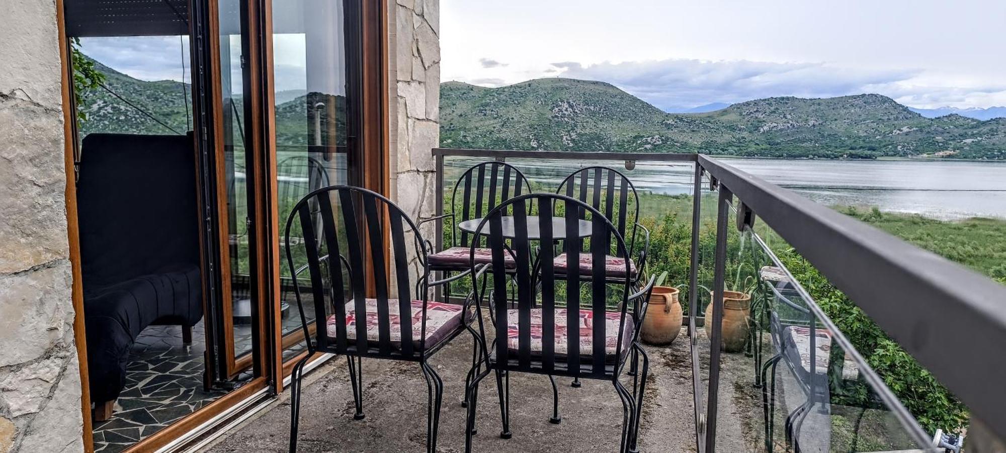 Holiday Home Haustor With Skadar Lake View 波德戈里察 外观 照片